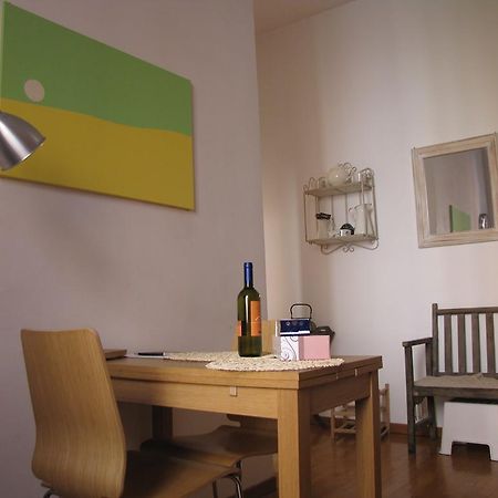Casa Castelbolognese Lägenhet Rom Exteriör bild