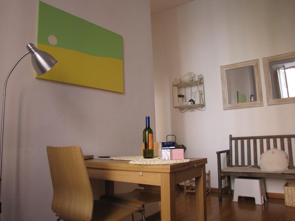 Casa Castelbolognese Lägenhet Rom Exteriör bild